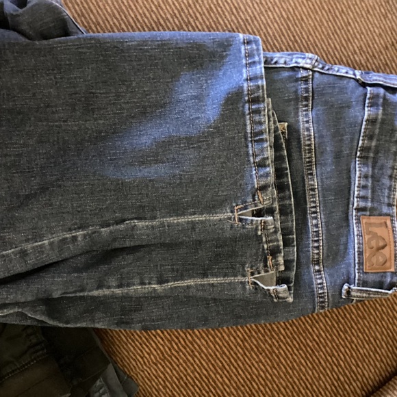 Women’s lot of assorted capris - Picture 3 of 6